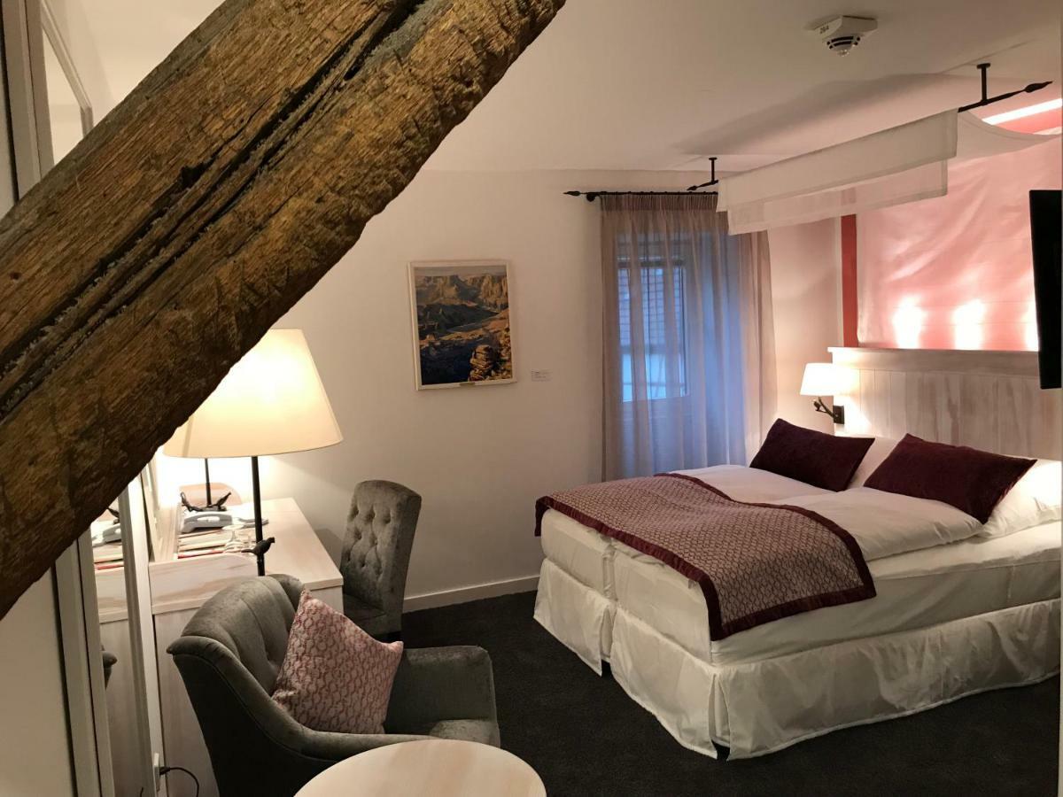 Altes Amtshaus, 3 Hotel Mulfingen Luaran gambar